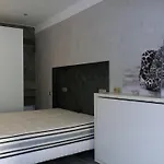 Апартаменти Les Sablettes Panoramic Sea View Мантон