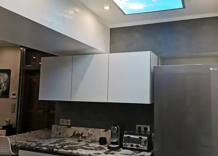 Les Sablettes Panoramic Sea View Апартаменти *